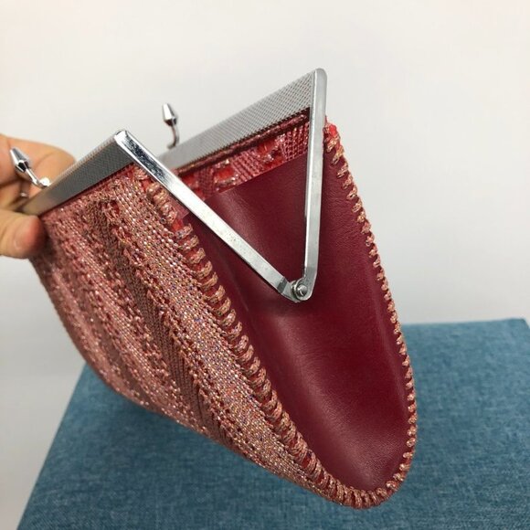 Pink Salmon shade sparkly crochet Metallic Clutch handheld clasp Purse - Picture 2 of 13